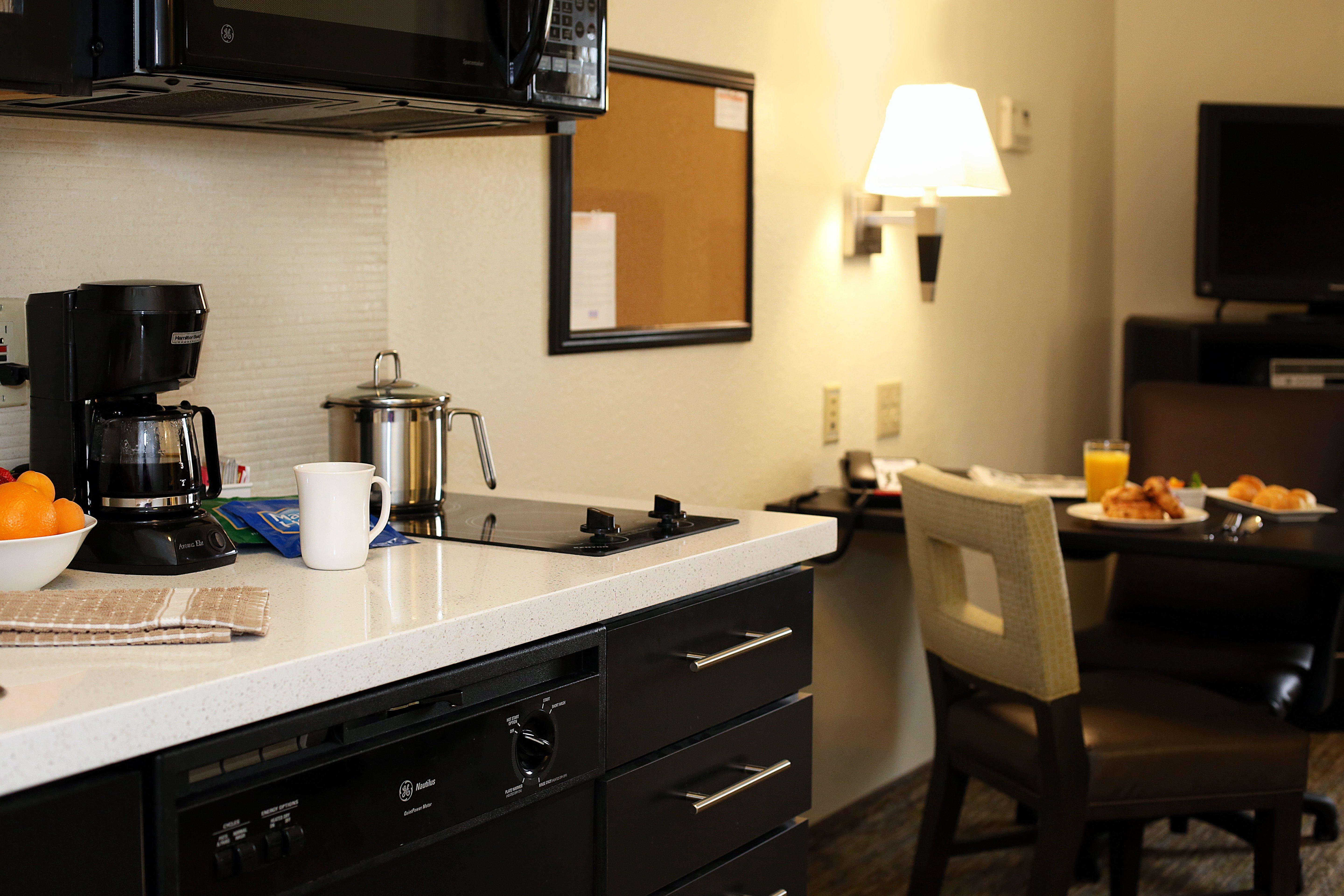 Candlewood Suites East Lansing By Ihg Ngoại thất bức ảnh