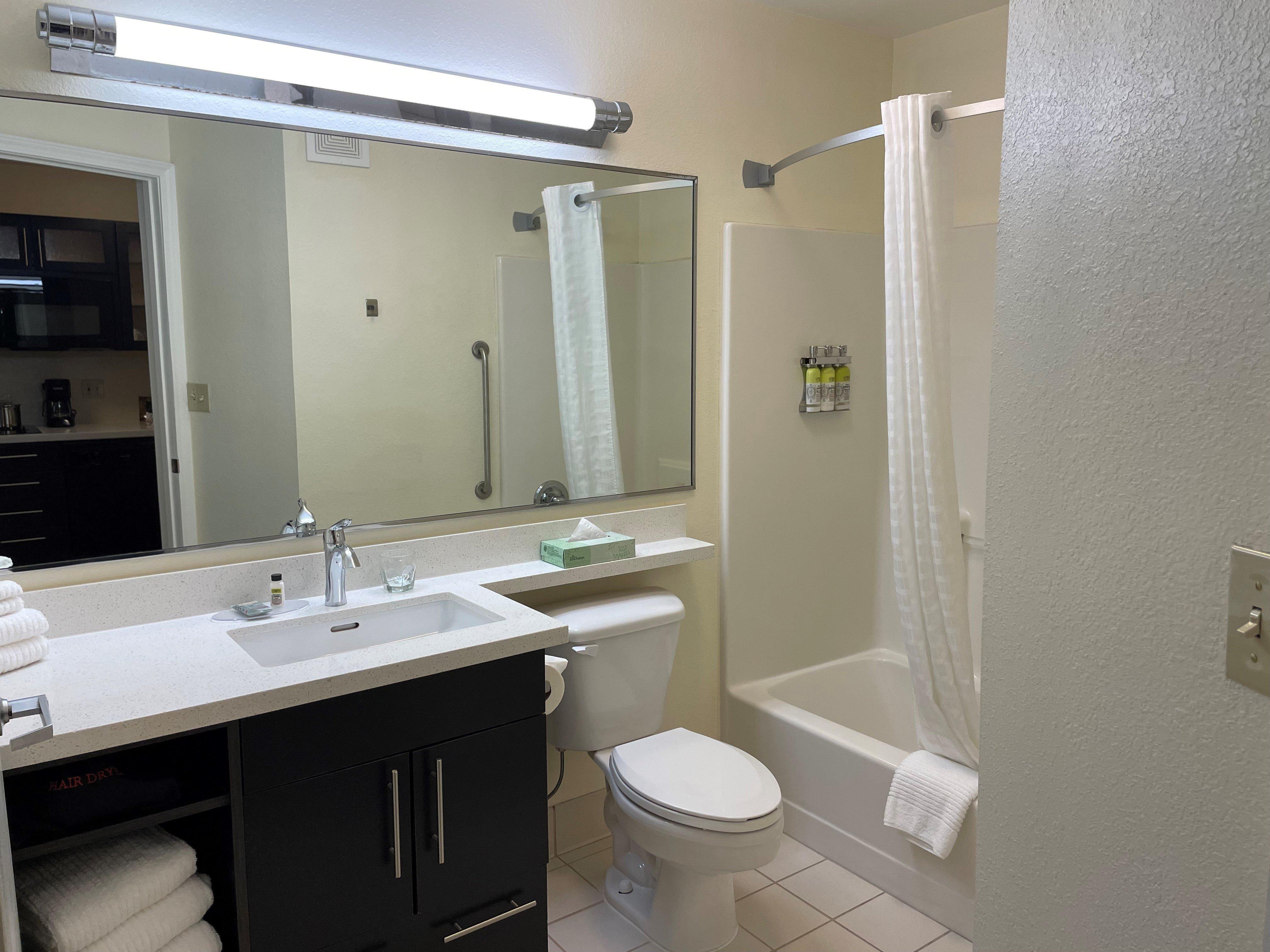 Candlewood Suites East Lansing By Ihg Ngoại thất bức ảnh