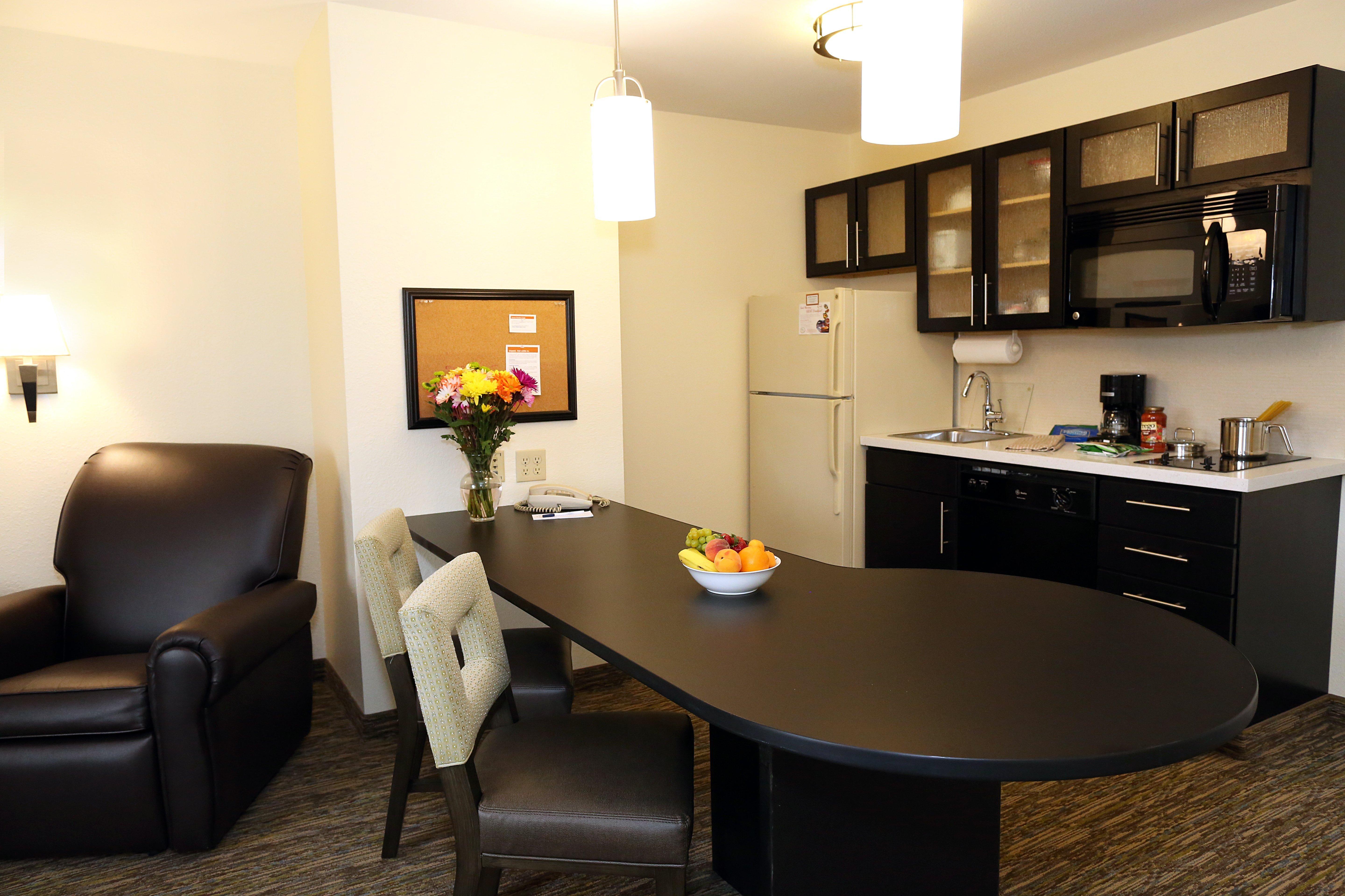 Candlewood Suites East Lansing By Ihg Ngoại thất bức ảnh